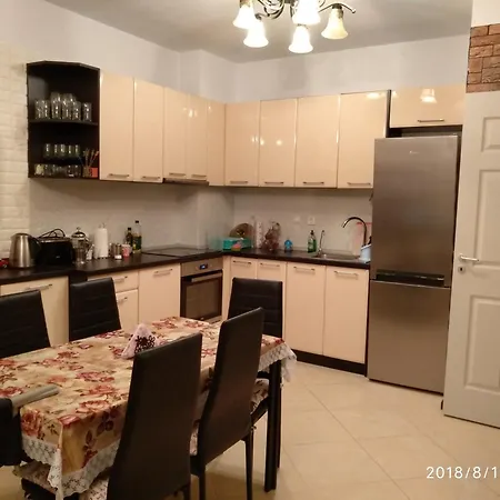 Apartment Oasis & 2,
