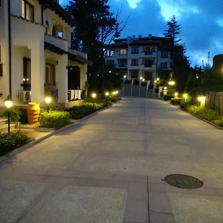 Oasis & 2, * Lozenets