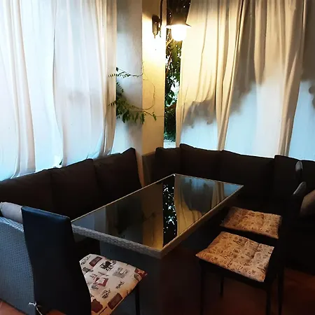 Oasis & 2, Апартамент
